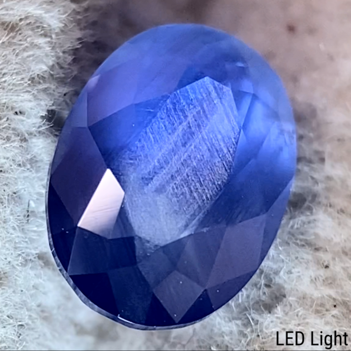 Un-Heat Sapphire 1.672ct / Sri Lanka