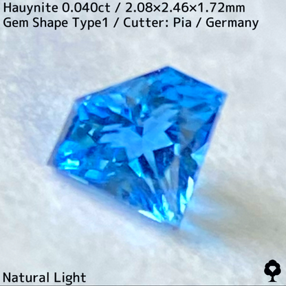 Awinite 0.040ct ★ A gemstone made from beautiful, popping neon blue crystals. A gemstone only available at GTJ.