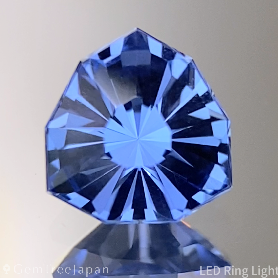 Un-Heat Sapphire 0.703ct / Sri Lanka