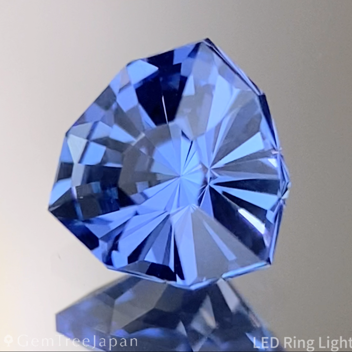 Un-Heat Sapphire 0.703ct / Sri Lanka
