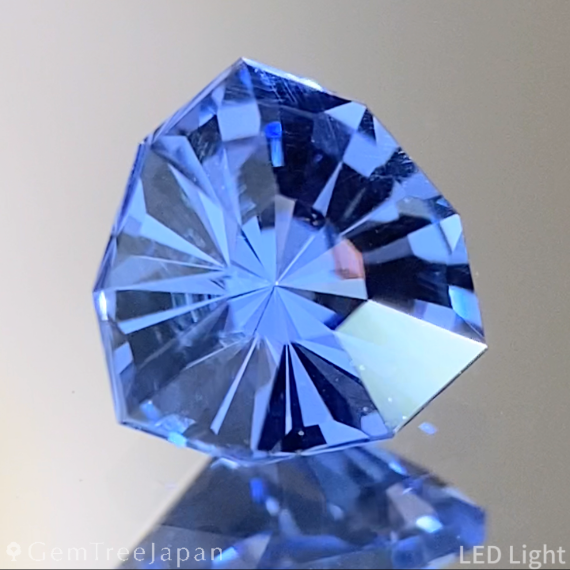 Un-Heat Sapphire 0.703ct / Sri Lanka