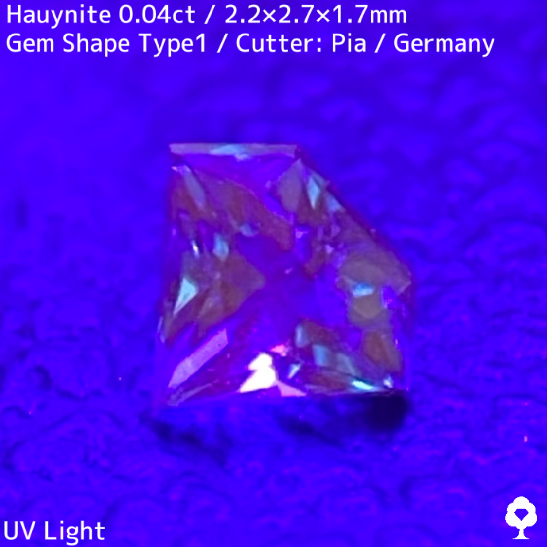 Awinite 0.040ct ★ A gemstone made from beautiful, popping neon blue crystals. A gemstone only available at GTJ.