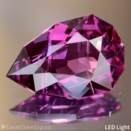 Pinkish Purple Spinel 2.452ct / Vietnam
