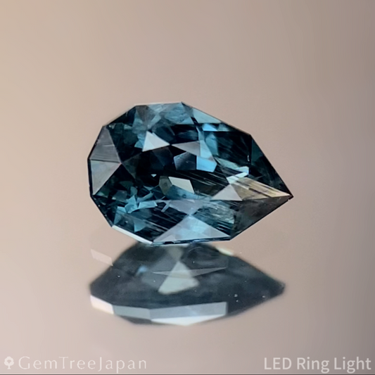 【もう1石ご購入で無料に】Greenish Blue Spinel 0.362ct (Iron & Cobalt) / Vietnam