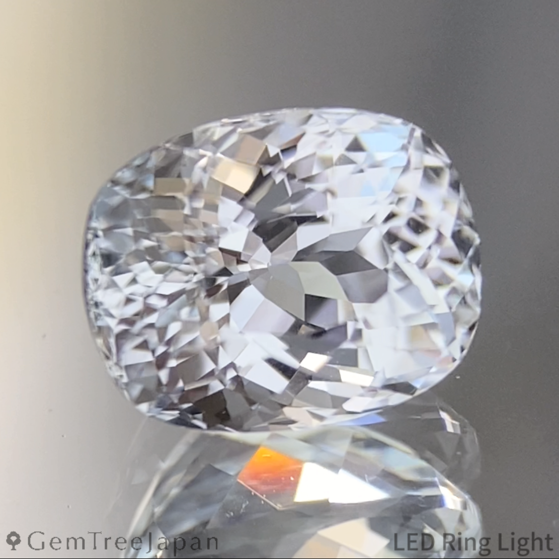 Phenakite 1.356ct / Russia