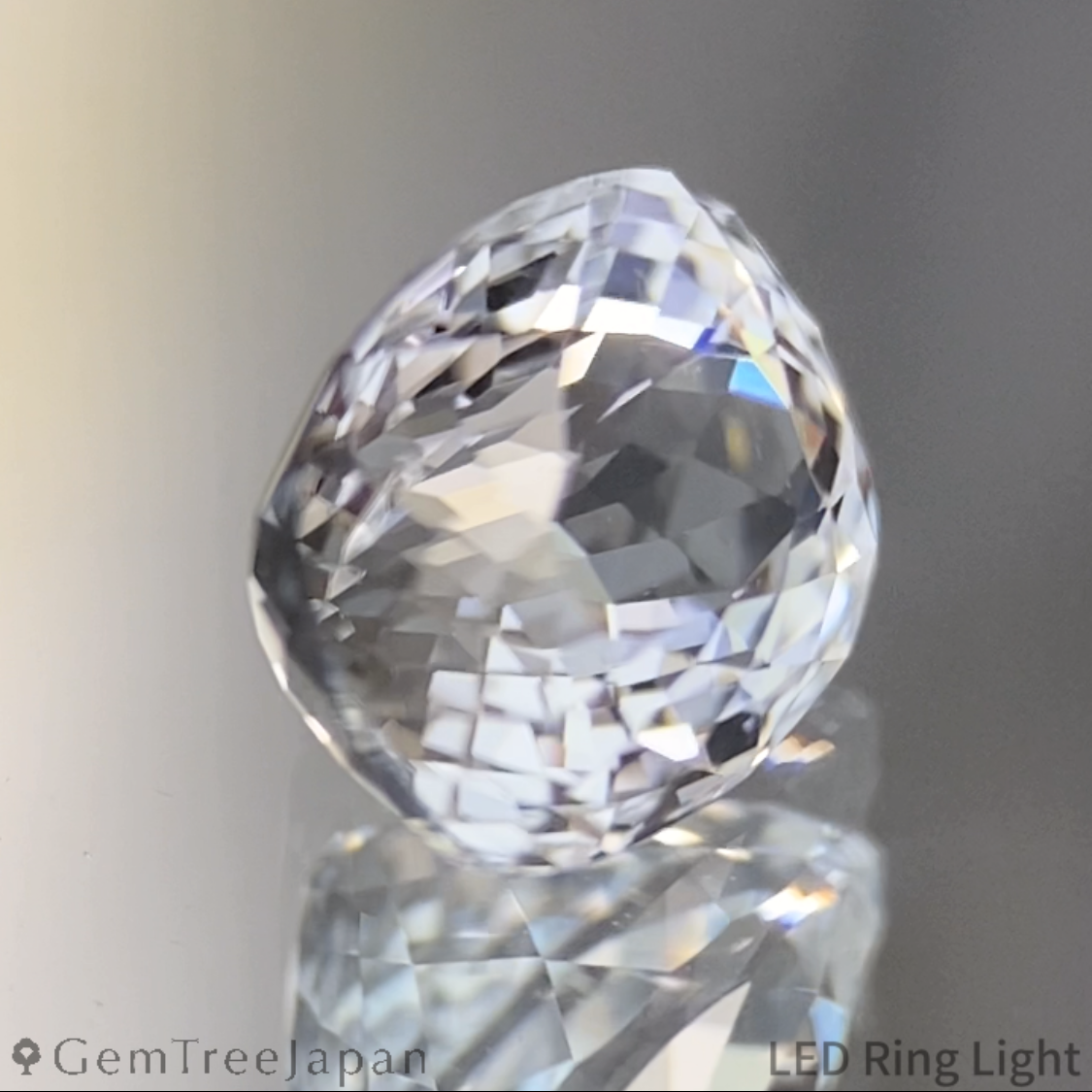 Phenakite 1.356ct / Russia