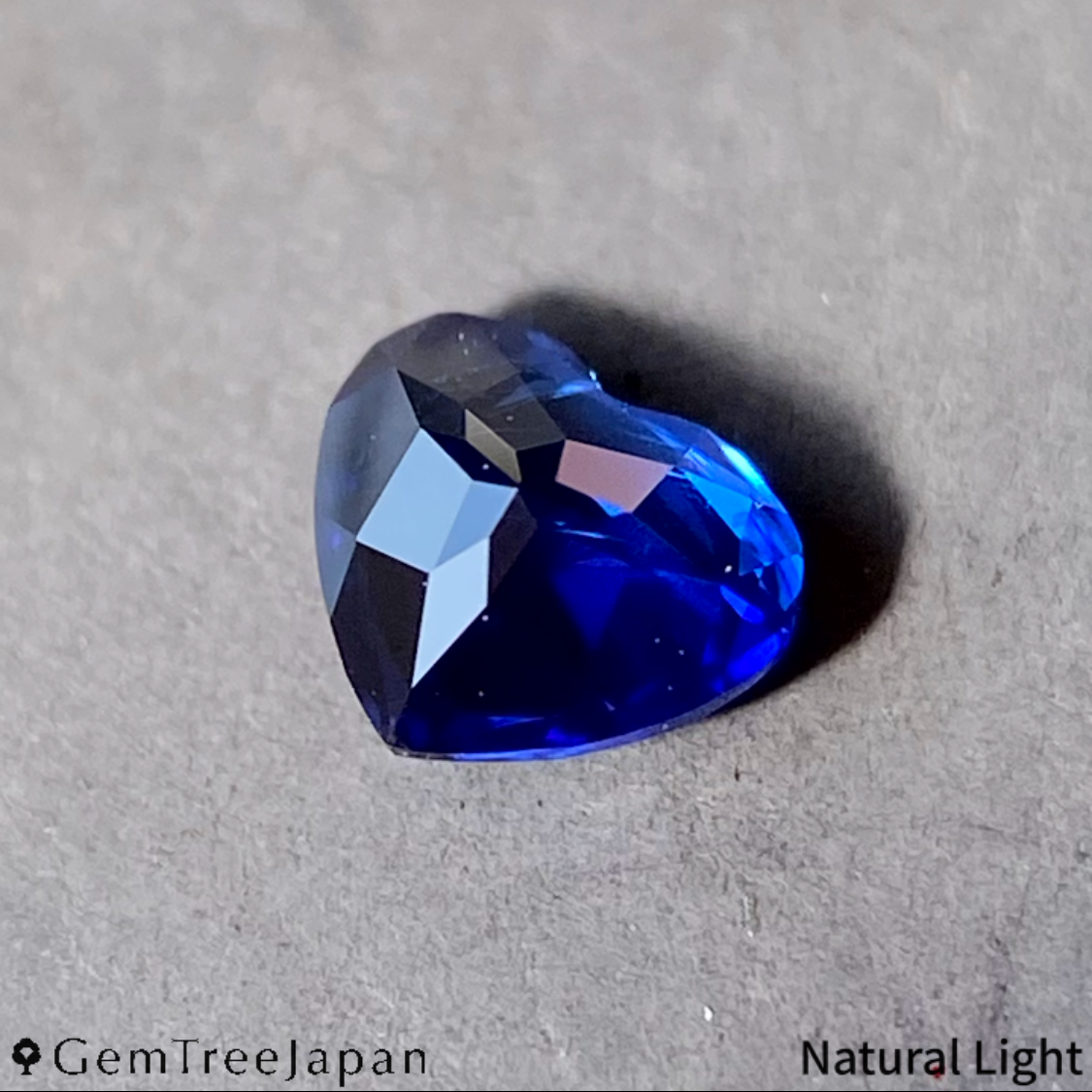 Cornflower Blue Sapphire 0.293ct / Myanmar(Burma)