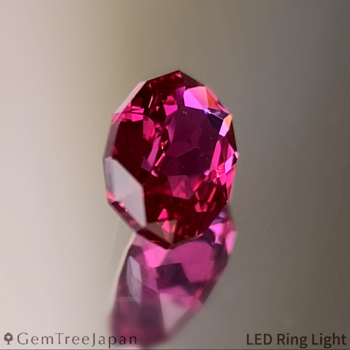 Ruby 0.376ct / Thailand