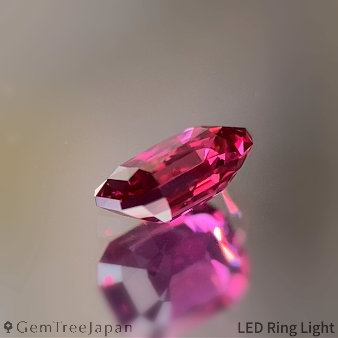 Ruby 0.304ct / Thailand