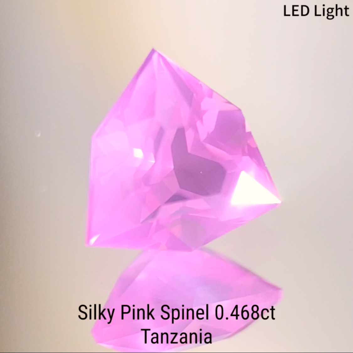 Silky Pink Spinel 0.468ct / Tanzania