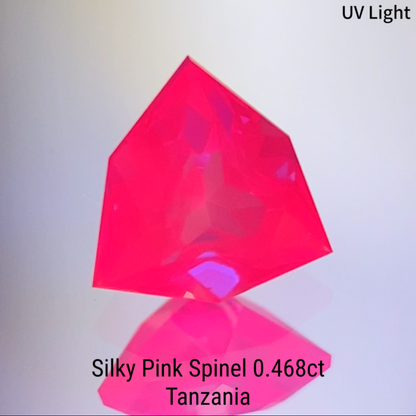 Silky Pink Spinel 0.468ct / Tanzania