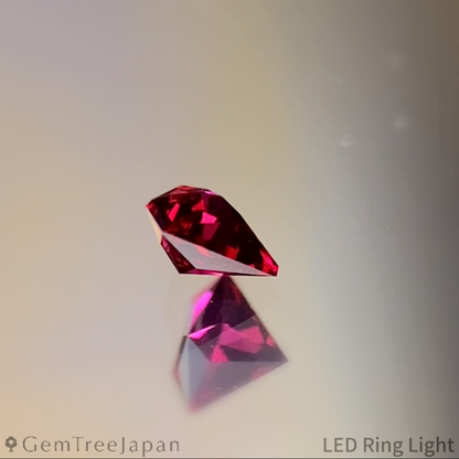 Pigeon Blood Ruby 0.096ct / Thailand