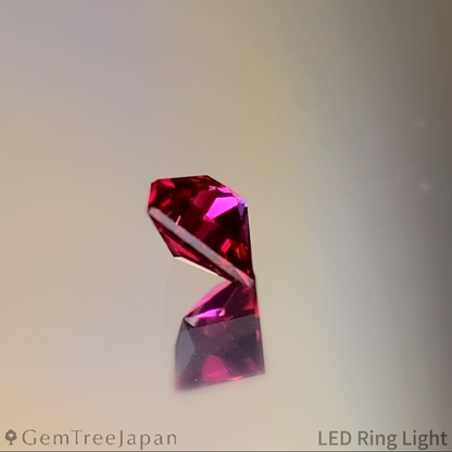 Pigeon Blood Ruby 0.096ct / Thailand