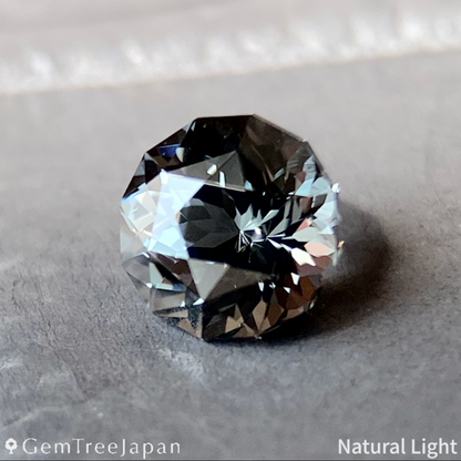 【Trial Price】Grey Spinel 0.380ct / Burma