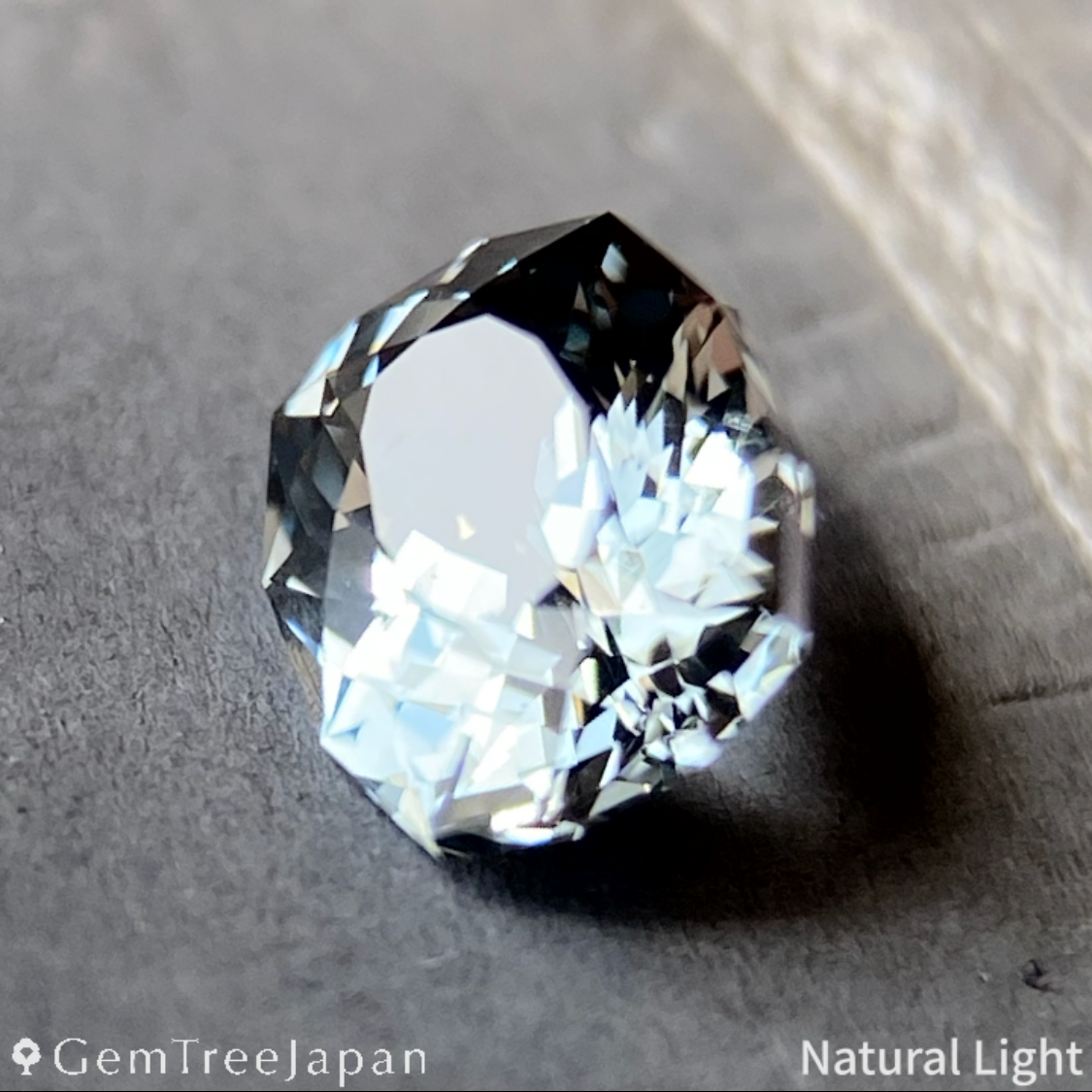 【Trial Price】Grey Spinel 0.569ct / Burma