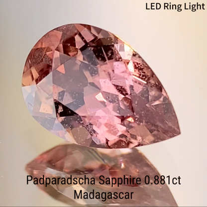 Padparadscha Sapphire 0.881ct / Madagascar