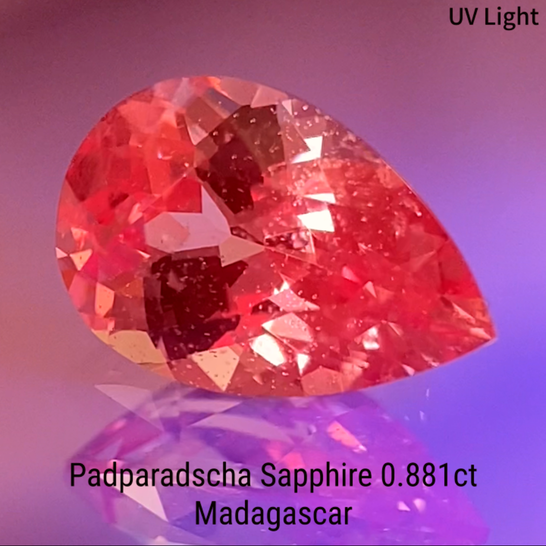 Padparadscha Sapphire 0.881ct / Madagascar