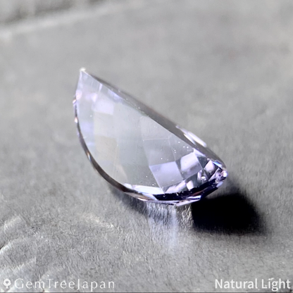 【Trial Price】"Fruit Cut" Pinkish Violet Spinel 0.428ct / Madagascar