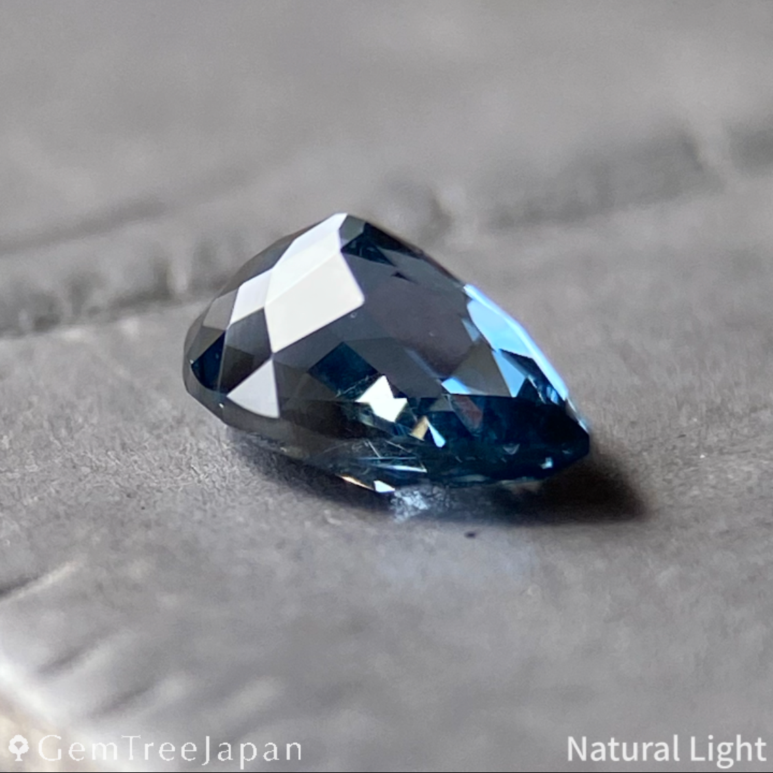【Trial Price】Blue Spinel 0.393ct / Tanzania
