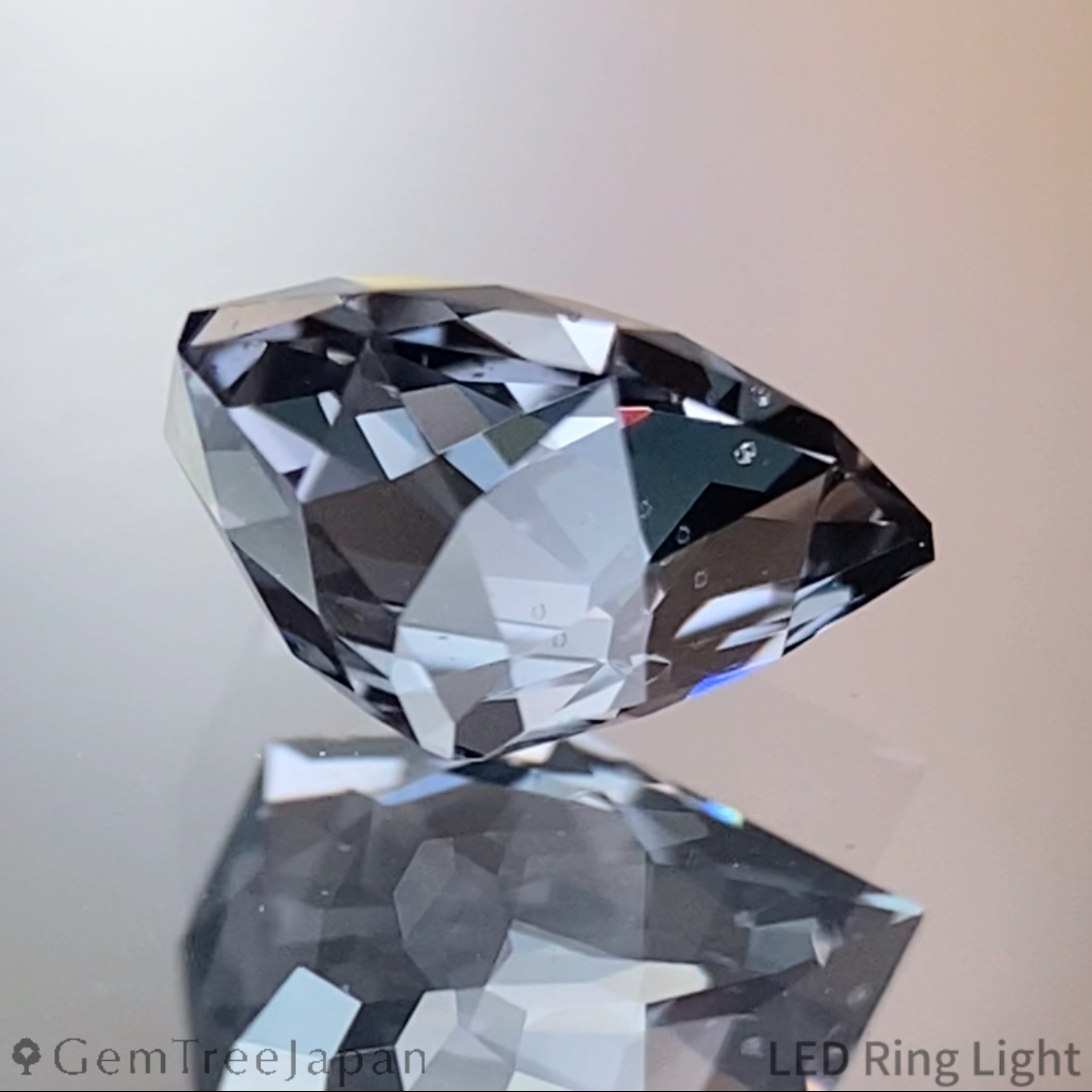 【Flame Frame】Grey Spinel 1.00ct / Burma