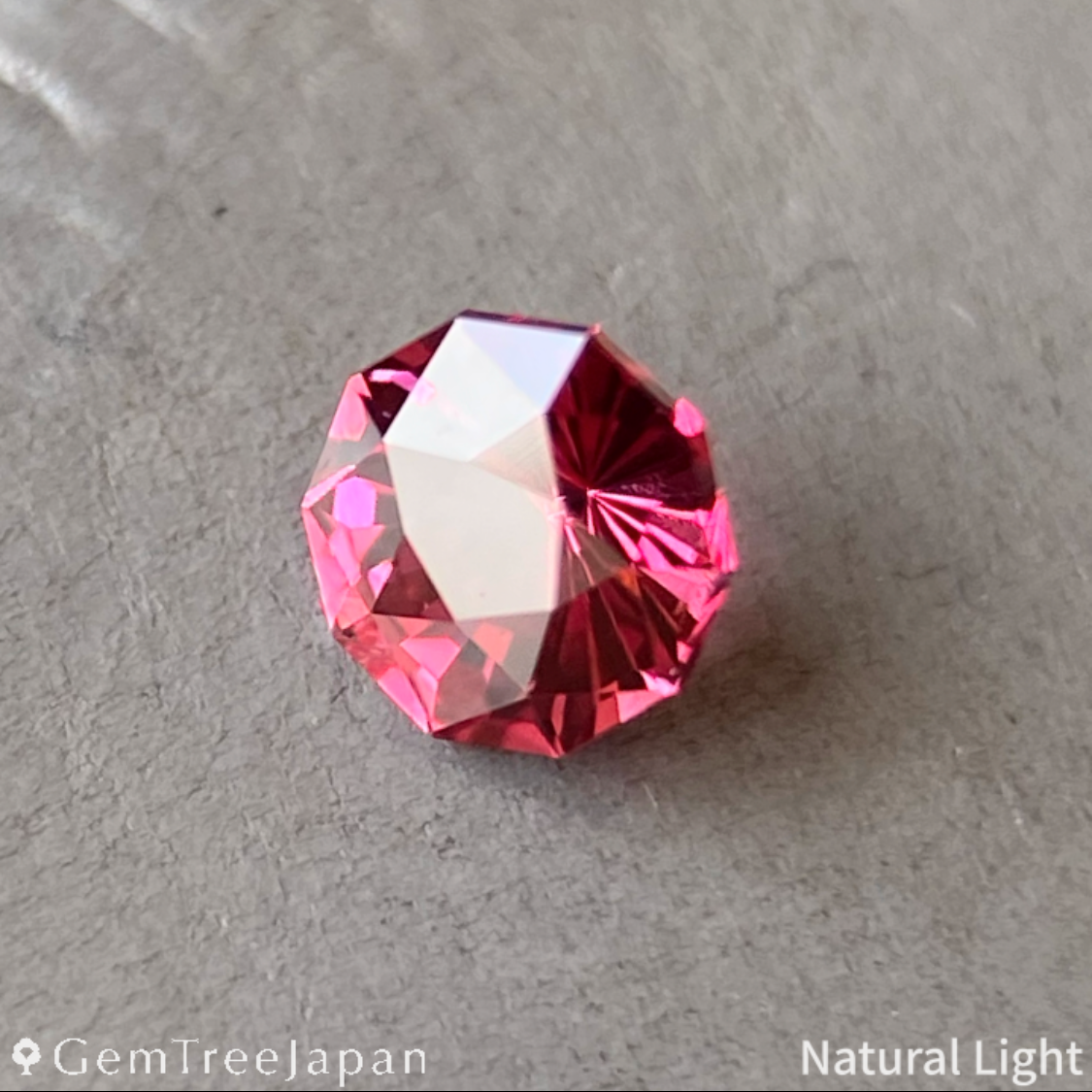 【Trial Price】"Narika Cut" Pink Spinel 0.168ct / Tanzania
