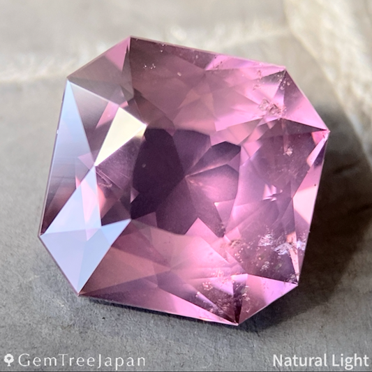 Orangy Purple Spinel 2.447ct / Sri Lanka