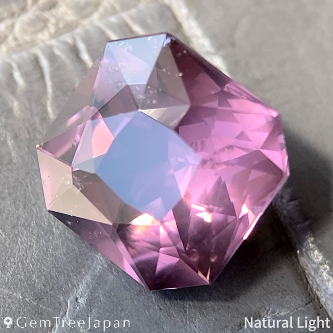 Orangy Purple Spinel 2.447ct / Sri Lanka