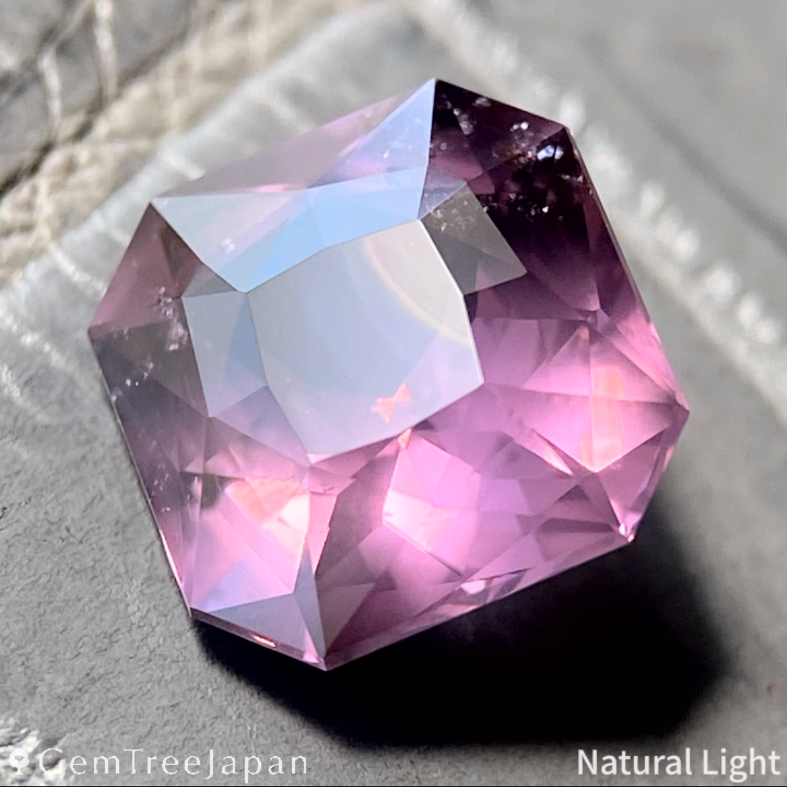 Orangy Purple Spinel 2.447ct / Sri Lanka