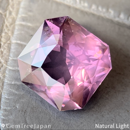Orangy Purple Spinel 2.447ct / Sri Lanka