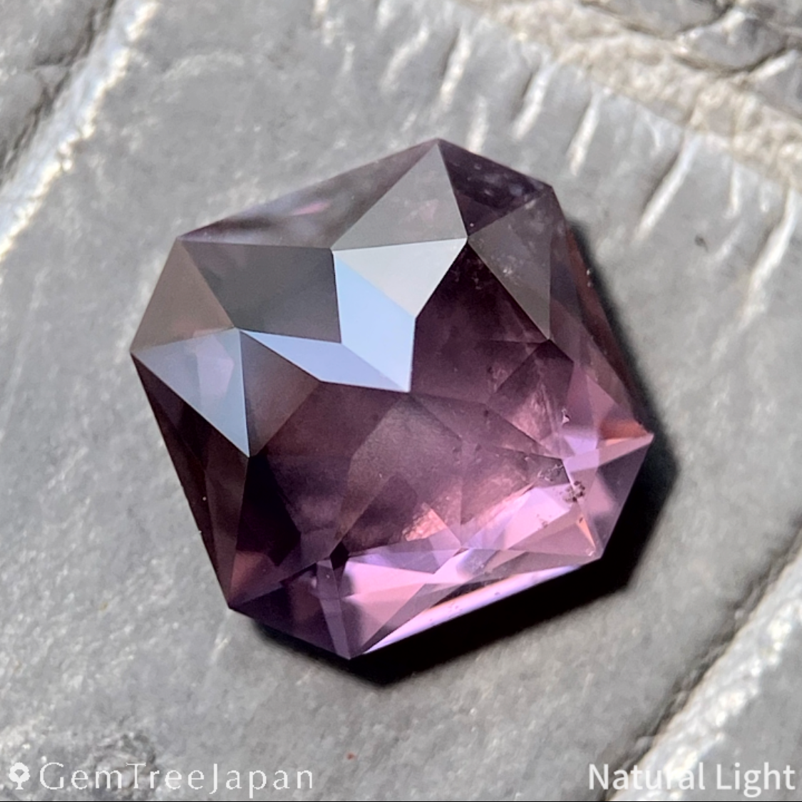 Orangy Purple Spinel 2.447ct / Sri Lanka