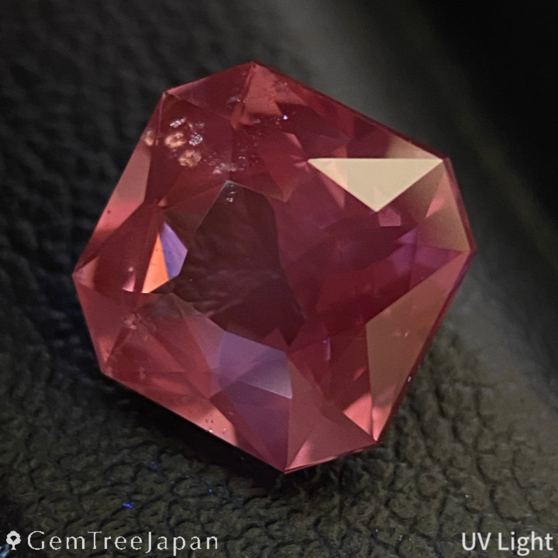 Orangy Purple Spinel 2.447ct / Sri Lanka