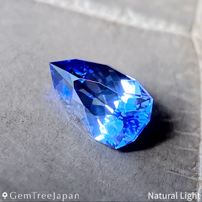 "Blue Arrowhead" Sapphire 0.502ct / Myanmar (Burma)