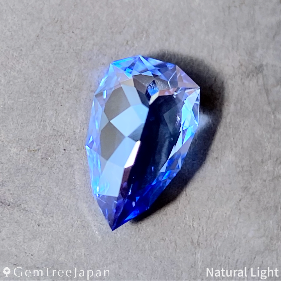 "Blue Arrowhead" Sapphire 0.502ct / Myanmar (Burma)