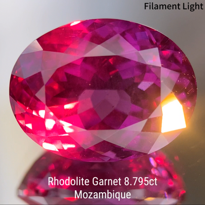 Rhodolite Garnet 8.795ct / Mozambique