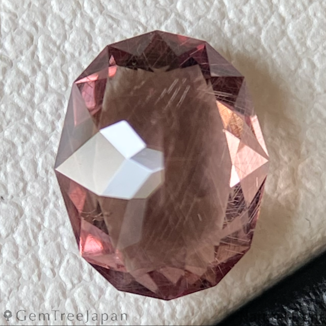 【Trial Price】Color Change Garnet (Pyralspite) 1.382ct / Tanzania
