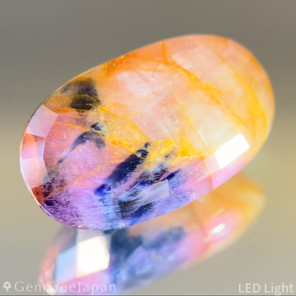 Un-Heat Parti-Color Sapphire 19.756ct / Vietnam