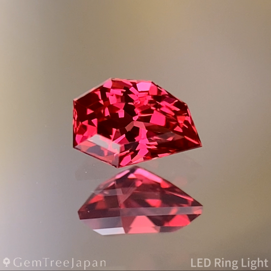 Pinkish Red Spinel 0.254ct / Burma