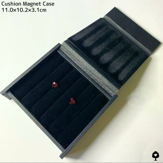【限定1個★10万円以上のお買い物でプレゼント】マグネット開閉式クッションルースケース