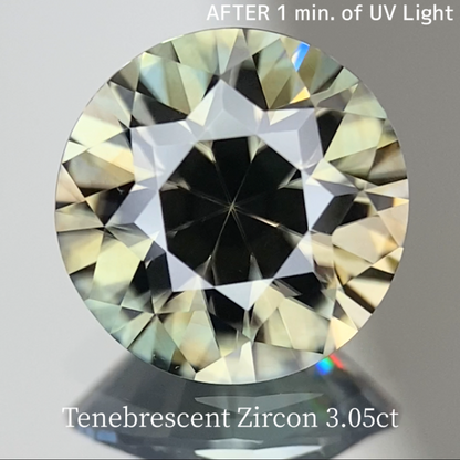 UV Tenebrescent Zircon 3.061ct