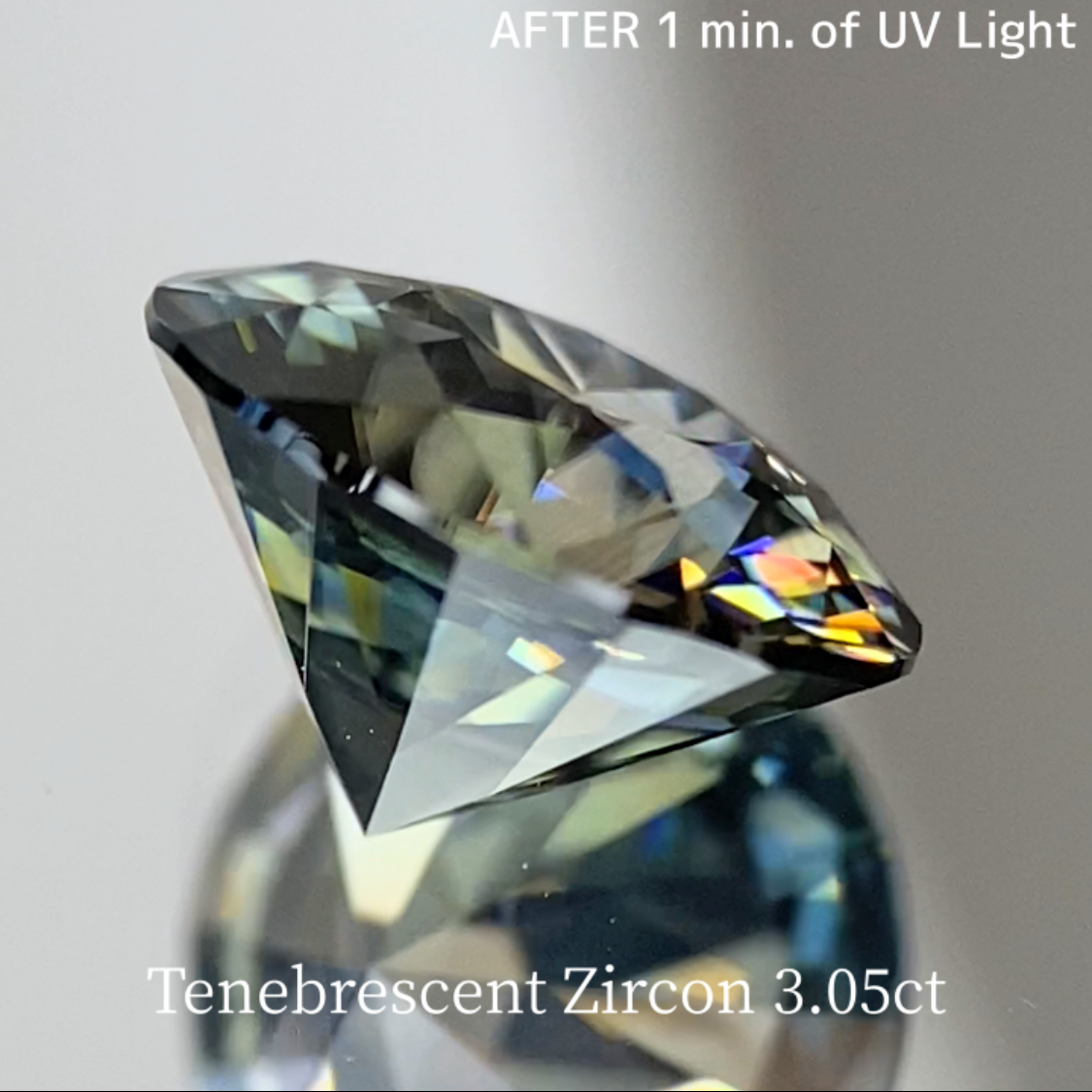 UV Tenebrescent Zircon 3.061ct