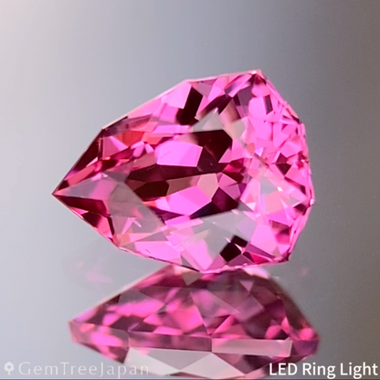 Orangy Pink Spinel 0.452ct / Vietnam