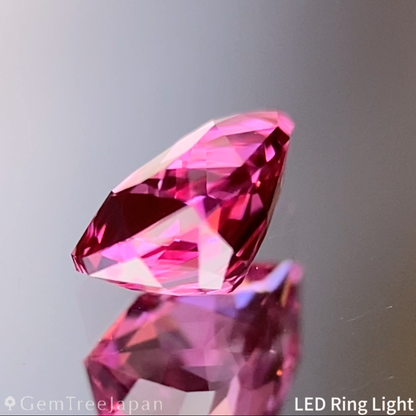 Orangy Pink Spinel 0.452ct / Vietnam