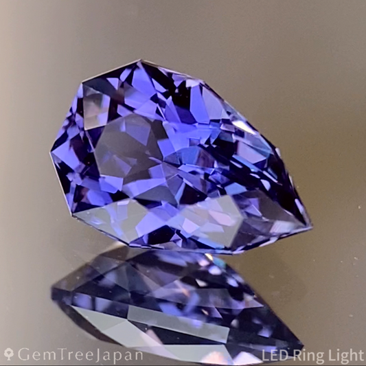 Bluish Violet Sapphire 0.694ct / Sri Lanka