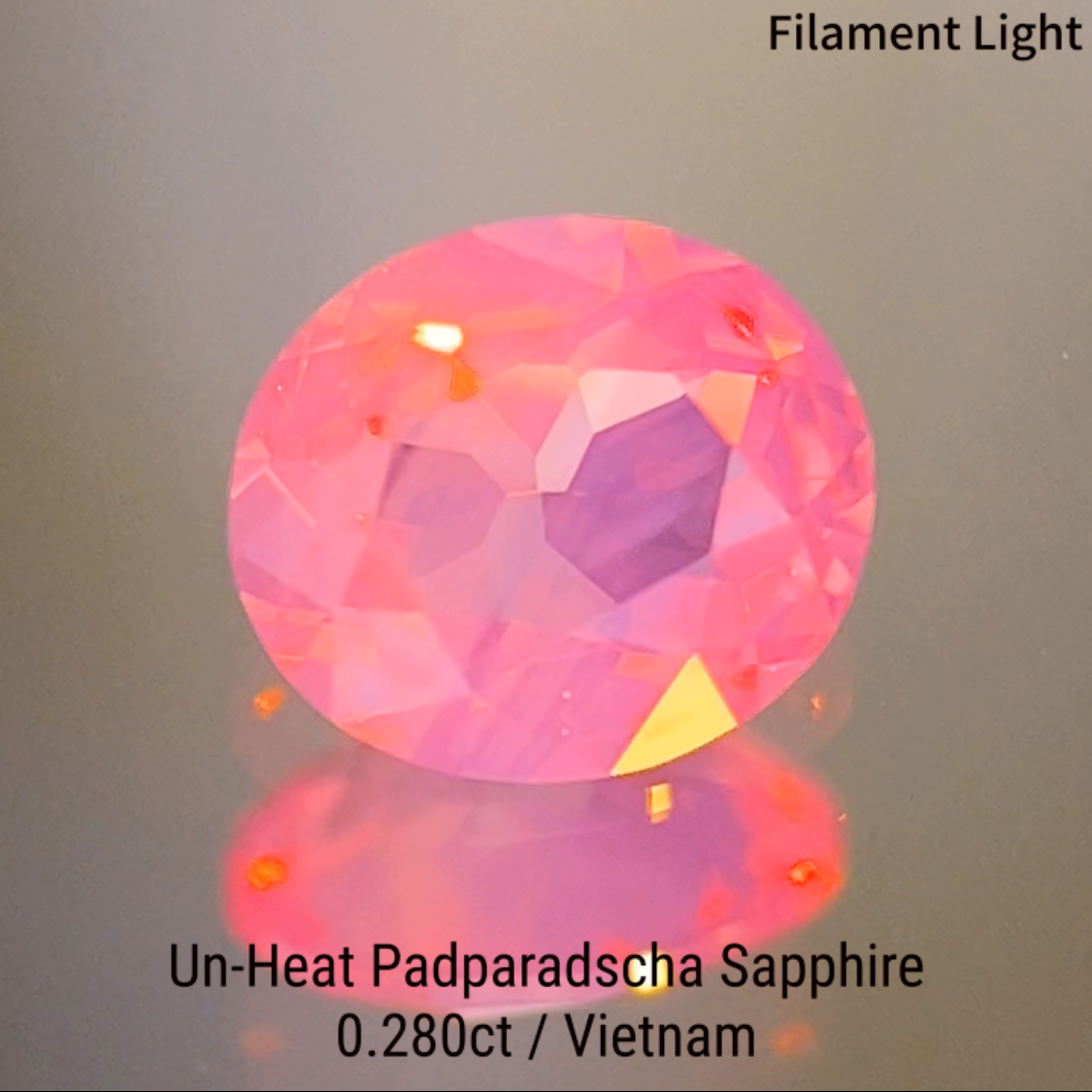 Un-Heat Padparadscha Sapphire 0.280ct / Vietnam