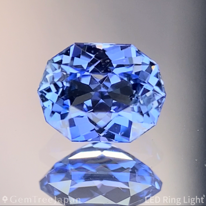 Unheated Sapphire 0.809ct / Sri Lanka
