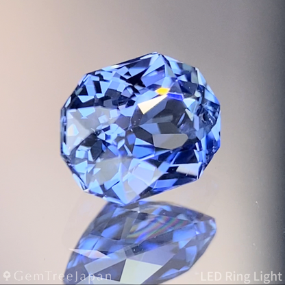 Unheated Sapphire 0.809ct / Sri Lanka