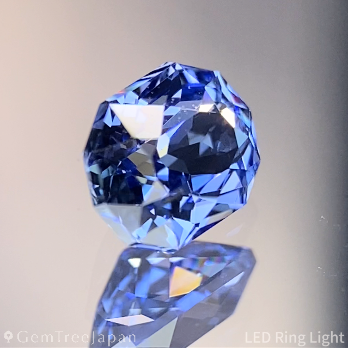Unheated Sapphire 0.809ct / Sri Lanka