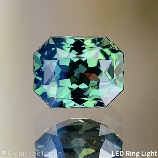 Green-Silky Blue Sapphire 0.544ct / Nigeria