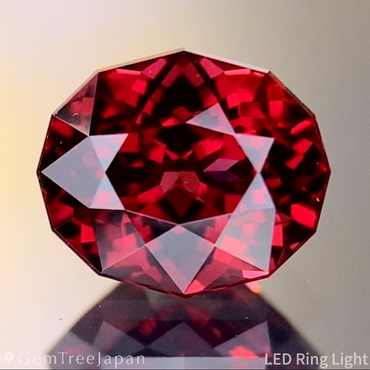 Red Malaya Garnet 1.338ct / Tanzania