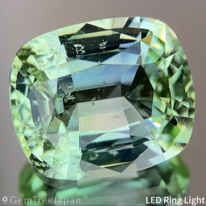 Light Green Tourmaline 2.862ct / Nigeria